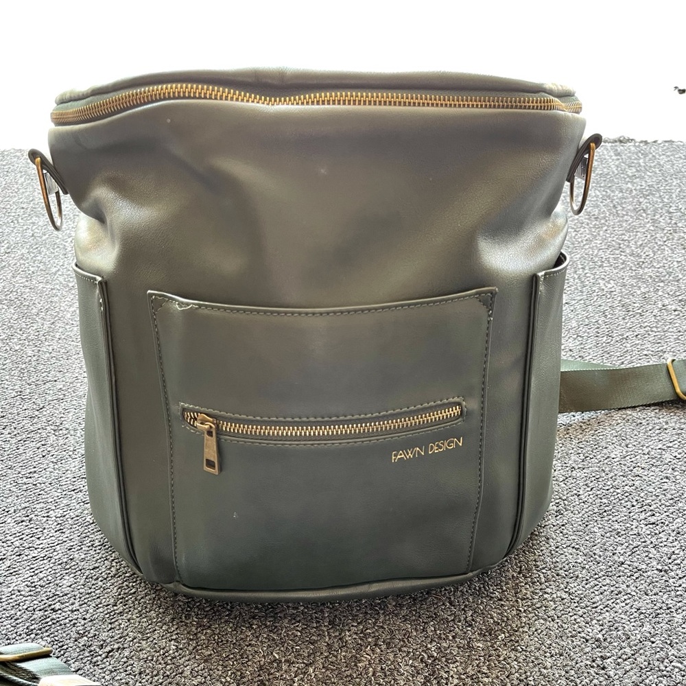 Fawn Design Backpack Diaper Bag! View 4